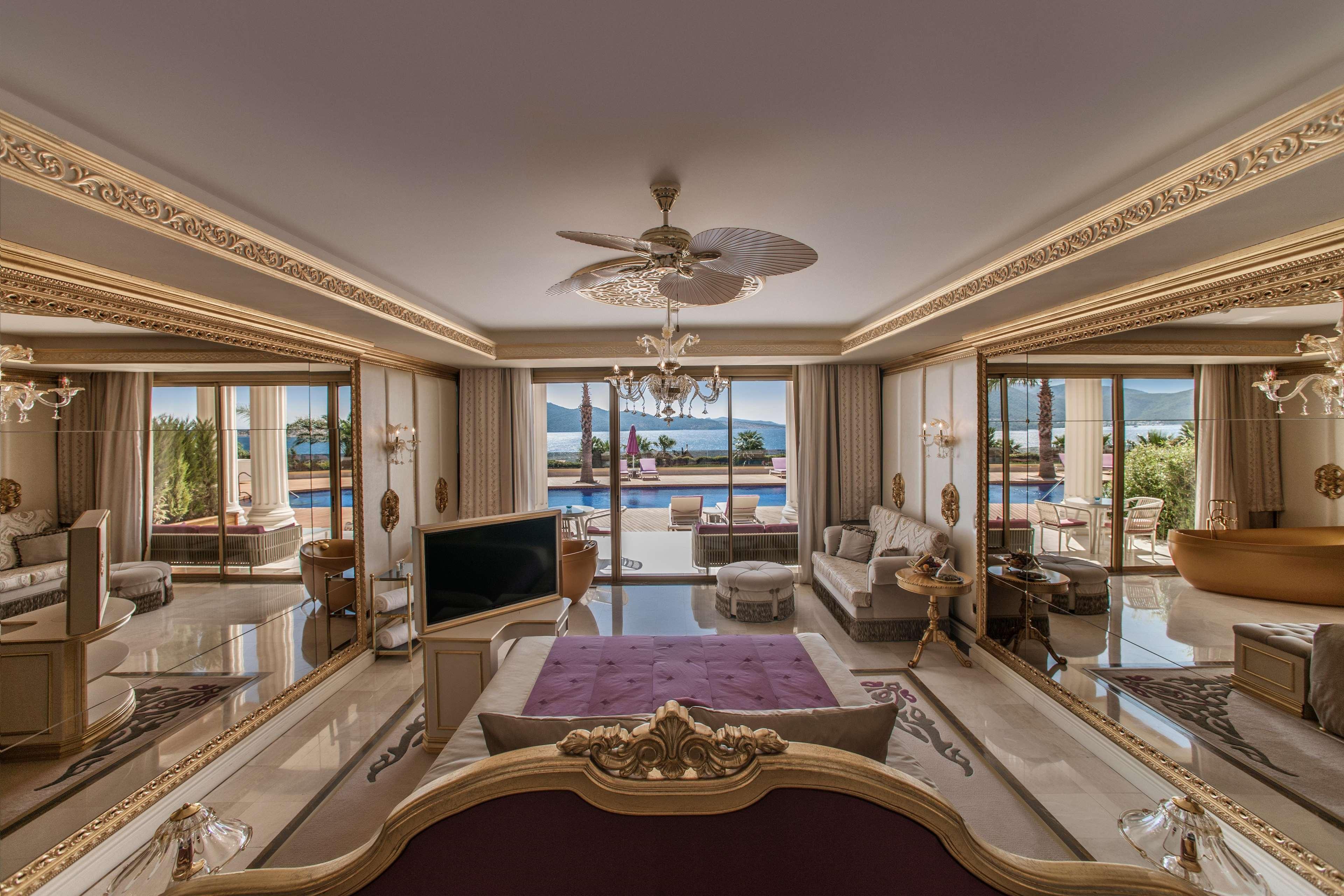 The Plaza Bodrum Torba Exterior foto